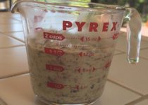 gluten-free low-carb cream of mushroom soup in a measuring cup