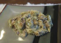 low-carb green bean casserole served on a plate